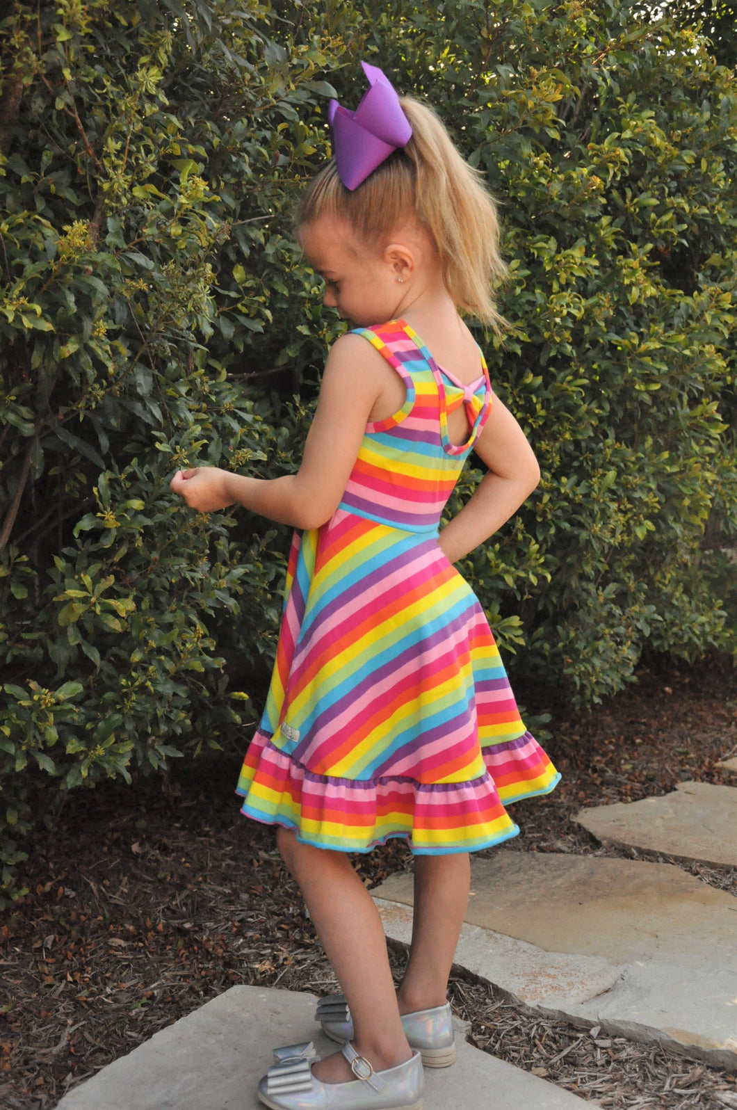 Rainbow Stripe Twirl